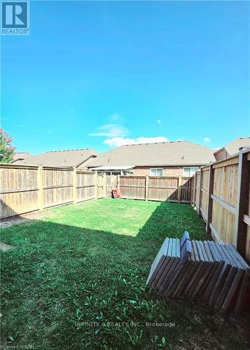 100 Roselawn Crescent, Welland (771 - Coyle Creek), ON - Outdoor With Backyard