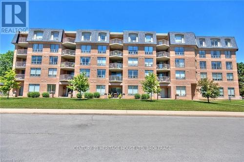 427 - 8111 Forest Glen Drive, Niagara Falls (208 - Mt. Carmel), ON - Outdoor With Facade