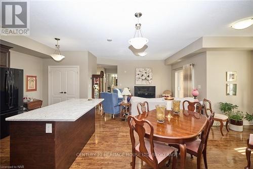 427 - 8111 Forest Glen Drive, Niagara Falls (208 - Mt. Carmel), ON - Indoor Photo Showing Dining Room