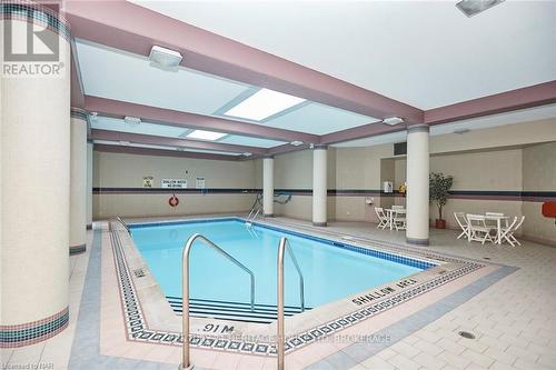 427 - 8111 Forest Glen Drive, Niagara Falls (208 - Mt. Carmel), ON - Indoor Photo Showing Other Room With In Ground Pool