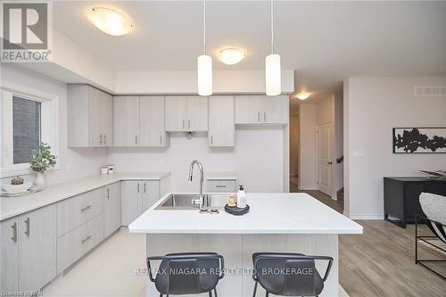 3245 Dominion Road, Fort Erie (335 - Ridgeway), ON - Indoor Photo Showing Kitchen