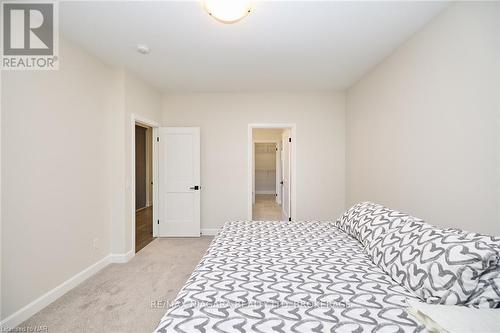 3924 Mitchell Crescent, Fort Erie (327 - Black Creek), ON - Indoor Photo Showing Bedroom