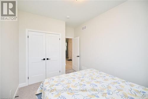 3924 Mitchell Crescent, Fort Erie (327 - Black Creek), ON - Indoor Photo Showing Bedroom