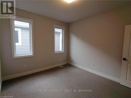 4377 Willick Road, Niagara Falls (224 - Lyons Creek), ON - Indoor Photo Showing Other Room