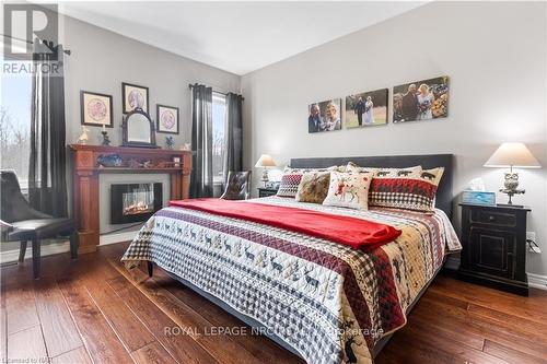 4511 Miller Road, Port Colborne (873 - Bethel), ON - Indoor Photo Showing Bedroom