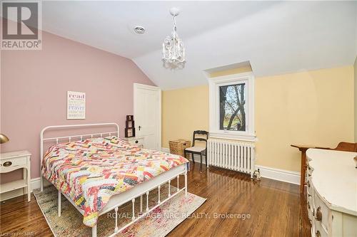 1171 Mcnab Road, Niagara-On-The-Lake (102 - Lakeshore), ON - Indoor Photo Showing Bedroom