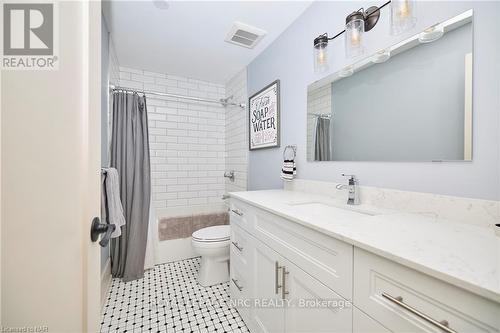 1171 Mcnab Road, Niagara-On-The-Lake (102 - Lakeshore), ON - Indoor Photo Showing Bathroom