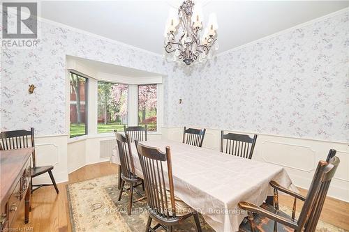 1171 Mcnab Road, Niagara-On-The-Lake (102 - Lakeshore), ON - Indoor Photo Showing Dining Room