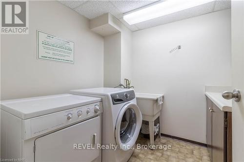 504 - 141 Church Street, St. Catharines (451 - Downtown), ON - Indoor Photo Showing Laundry Room