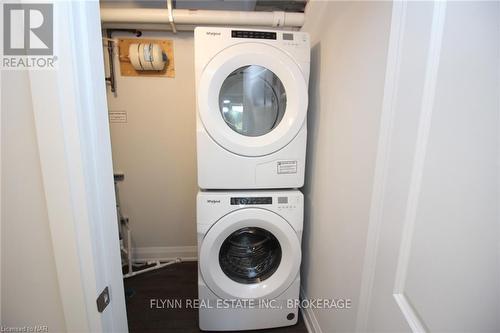 104 - 118 Summersides Boulevard, Pelham (662 - Fonthill), ON - Indoor Photo Showing Laundry Room