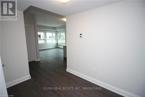 104 - 118 Summersides Boulevard, Pelham (662 - Fonthill), ON - Indoor Photo Showing Other Room