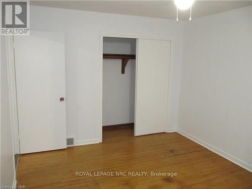 2 Black Knight Road, St. Catharines (443 - Lakeport), ON - Indoor Photo Showing Other Room