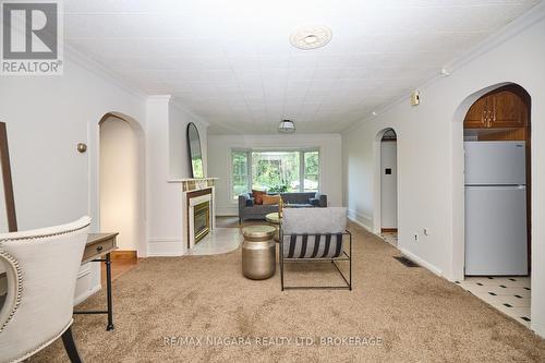 548 Prospect Point Road N, Fort Erie (335 - Ridgeway), ON - Indoor With Fireplace