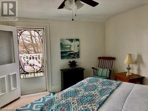 62 West Street, Port Colborne (878 - Sugarloaf), ON - Indoor Photo Showing Bedroom