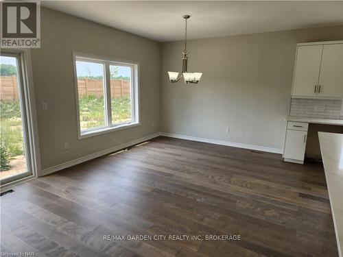 136 Hodgkins Avenue, Thorold (556 - Allanburg/Thorold South), ON - Indoor Photo Showing Other Room