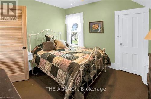 11611 Beach Road W, Wainfleet (880 - Lakeshore), ON - Indoor Photo Showing Bedroom