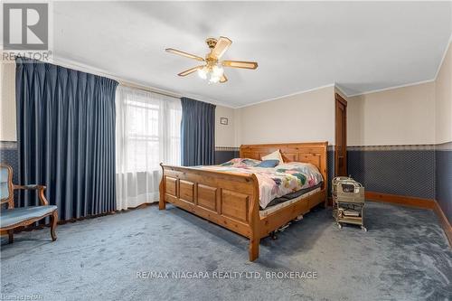 18 Hooker Street, Welland (772 - Broadway), ON - Indoor Photo Showing Bedroom