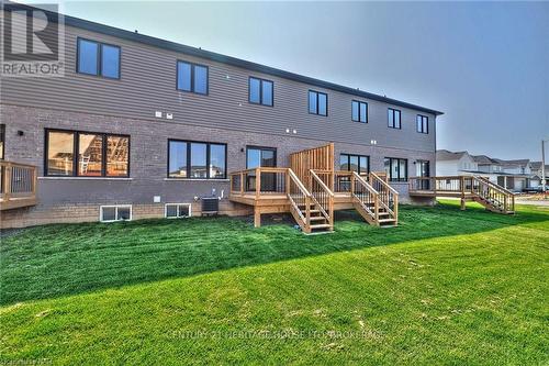 102 Elvira Way, Thorold (560 - Rolling Meadows), ON - Outdoor With Deck Patio Veranda With Exterior