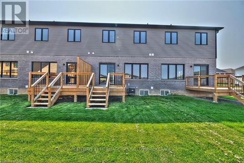 106 Elvira Way, Thorold (560 - Rolling Meadows), ON - Outdoor With Deck Patio Veranda With Exterior