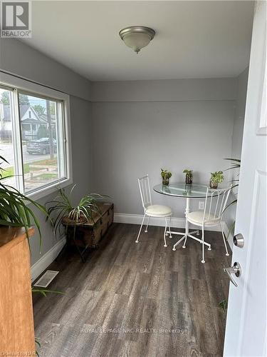 6322 Drummond Road, Niagara Falls (216 - Dorchester), ON - Indoor Photo Showing Dining Room