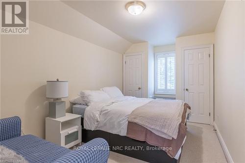 328 Niagara Boulevard, Niagara-On-The-Lake (101 - Town), ON - Indoor Photo Showing Bedroom