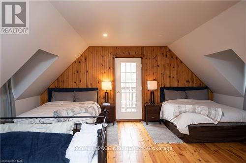 3170 Netherby Road, Fort Erie (327 - Black Creek), ON - Indoor Photo Showing Bedroom