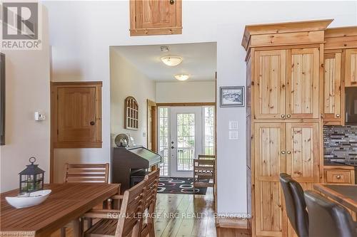 10849 Lakeshore Road W, Wainfleet (880 - Lakeshore), ON - Indoor Photo Showing Dining Room