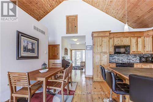 10849 Lakeshore Road W, Wainfleet (880 - Lakeshore), ON - Indoor Photo Showing Dining Room