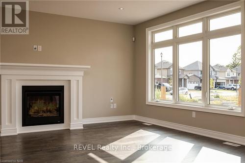 Lot 17 Anchor Road, Thorold (561 - Port Robinson), ON - Indoor Photo Showing Living Room With Fireplace