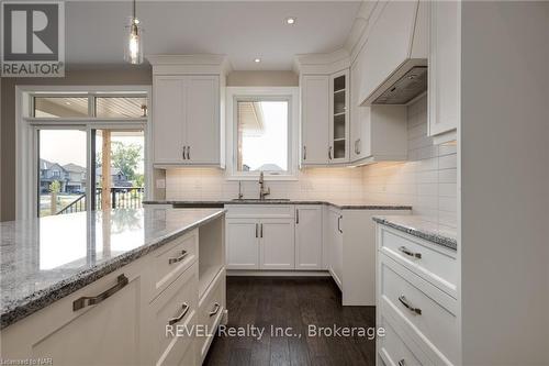 Lot 19 Anchor Road, Thorold (561 - Port Robinson), ON - Indoor Photo Showing Kitchen With Upgraded Kitchen