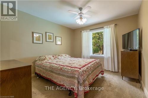 19 Verne Avenue, Welland (772 - Broadway), ON - Indoor Photo Showing Bedroom