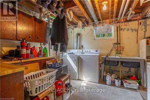 19 Verne Avenue, Welland (772 - Broadway), ON - Indoor Photo Showing Laundry Room