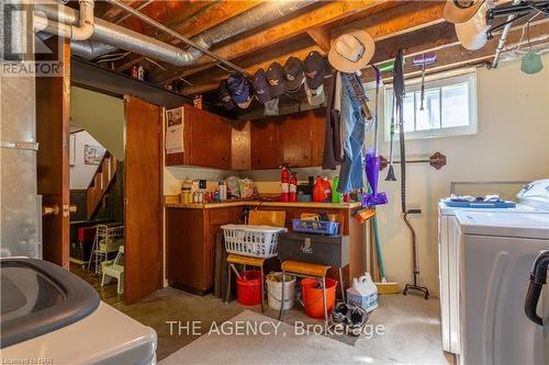 19 Verne Avenue, Welland (772 - Broadway), ON - Indoor Photo Showing Laundry Room