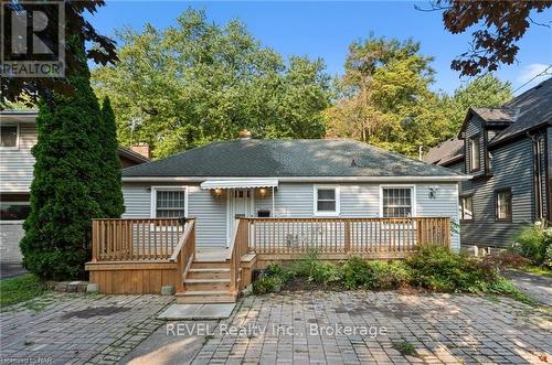 5707 Brookfield Avenue, Niagara Falls (215 - Hospital), ON - Outdoor With Deck Patio Veranda