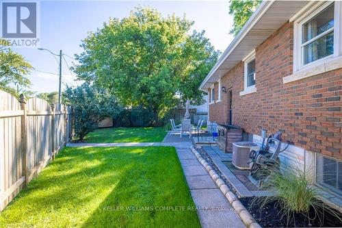 3 Grove Avenue, St. Catharines (455 - Secord Woods), ON - Outdoor With Exterior