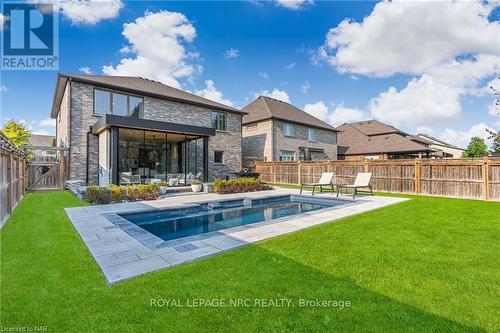 14 Tuscany Court, St. Catharines (453 - Grapeview), ON - Outdoor With In Ground Pool With Backyard