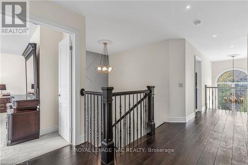 14 Tuscany Court, St. Catharines (453 - Grapeview), ON - Indoor Photo Showing Other Room