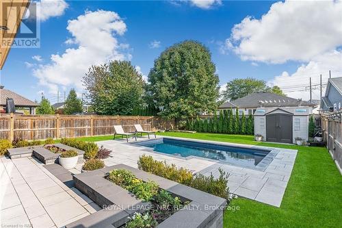 14 Tuscany Court, St. Catharines (453 - Grapeview), ON - Outdoor With In Ground Pool With Backyard