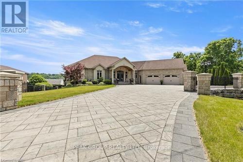 63 Tanbark Road, Niagara-On-The-Lake (105 - St. Davids), ON - Outdoor