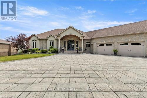 63 Tanbark Road, Niagara-On-The-Lake (105 - St. Davids), ON - Outdoor With Facade