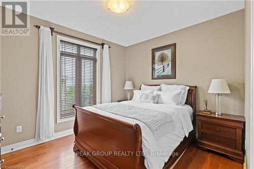 63 Tanbark Road, Niagara-On-The-Lake (105 - St. Davids), ON - Indoor Photo Showing Bedroom