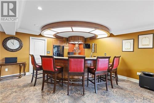 63 Tanbark Road, Niagara-On-The-Lake (105 - St. Davids), ON - Indoor Photo Showing Dining Room