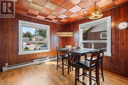 487 Crescent Road, Fort Erie (334 - Crescent Park), ON - Indoor Photo Showing Dining Room