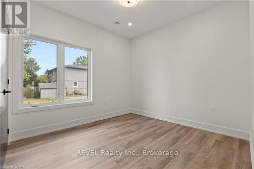 97 Port Robinson Road, Pelham (662 - Fonthill), ON - Indoor Photo Showing Other Room