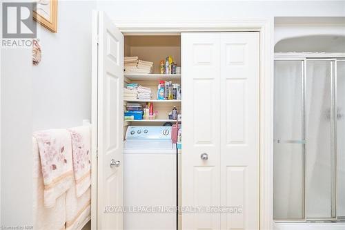 10 - 8142 Costabile Drive, Niagara Falls (213 - Ascot), ON -  Photo Showing Laundry Room