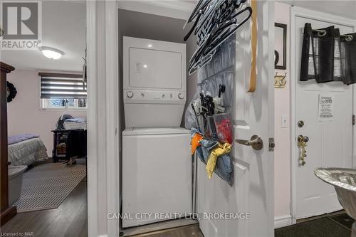 3815 Mathewson Avenue, Fort Erie (337 - Crystal Beach), ON - Indoor Photo Showing Laundry Room