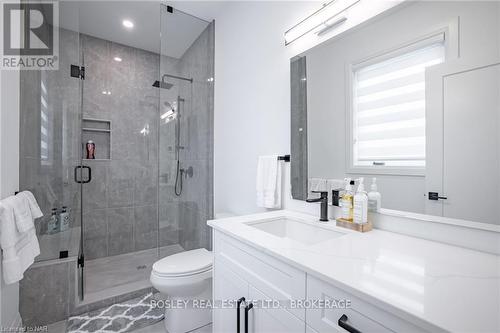 3709 Ryan Avenue, Fort Erie (337 - Crystal Beach), ON - Indoor Photo Showing Bathroom