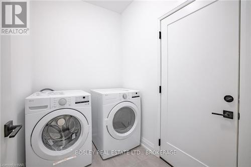 3709 Ryan Avenue, Fort Erie (337 - Crystal Beach), ON - Indoor Photo Showing Laundry Room