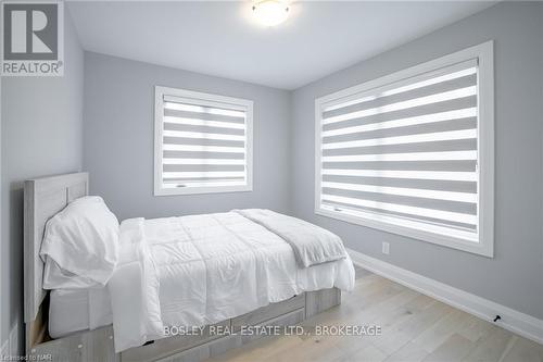 3709 Ryan Avenue, Fort Erie (337 - Crystal Beach), ON - Indoor Photo Showing Bedroom