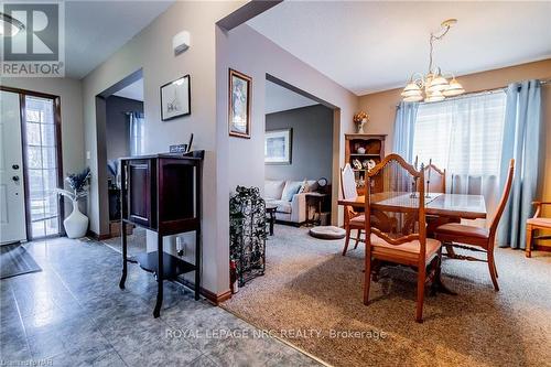 19 Windle Village Crescent, Thorold (556 - Allanburg/Thorold South), ON - Indoor Photo Showing Dining Room